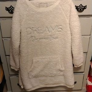 Peaches and Dreams, Size M, Sparkling Cream color